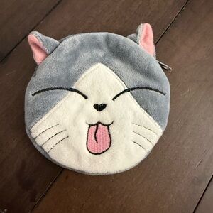 Cute Gray & White Cat Face Coin Purse with Pink Tongue